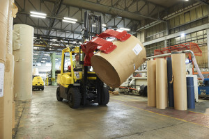 Hyster has developed a solution package for the paper industry-3
